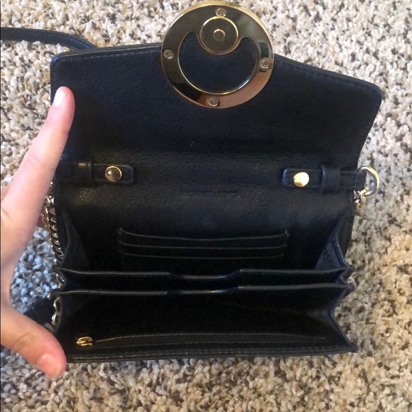 Michael Kors bag! - Picture 3 of 4